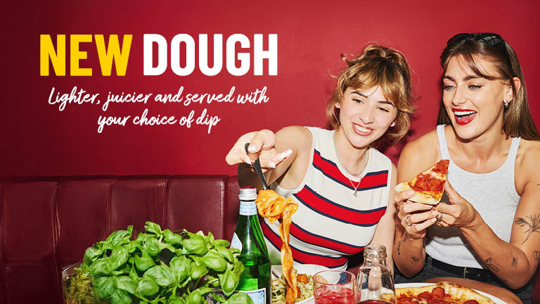New base, even better pizza!👩🏼‍🍳 Vapiano pizzas have received a fresh update – lighter, juicier, and served with your choice of dip. 🍕